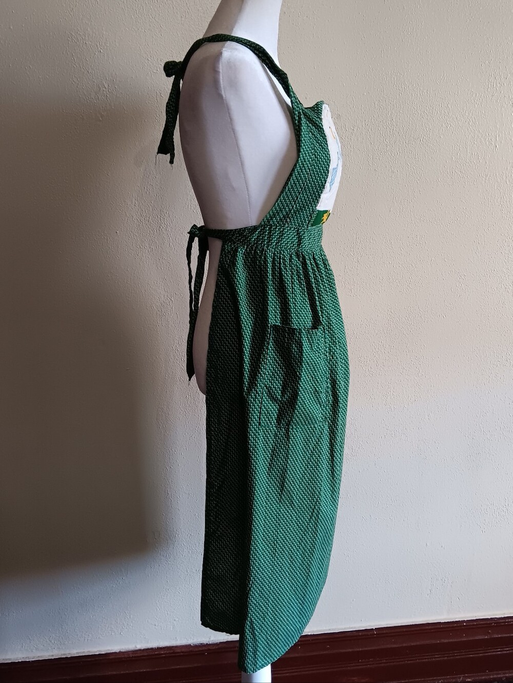 Green Coquette Cottagecore Vintage Goose Kitchen Apron W/ Pocket, Farmhouse - Picture 6 of 8